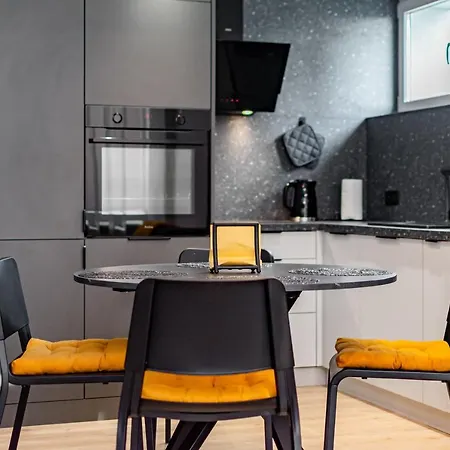 Darwina 3a By Homeprime Apartman